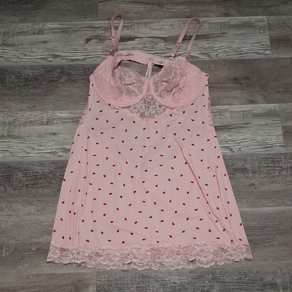 Victoria's Secret Pink Chemise Slip Lingerie with Red Lips XXL